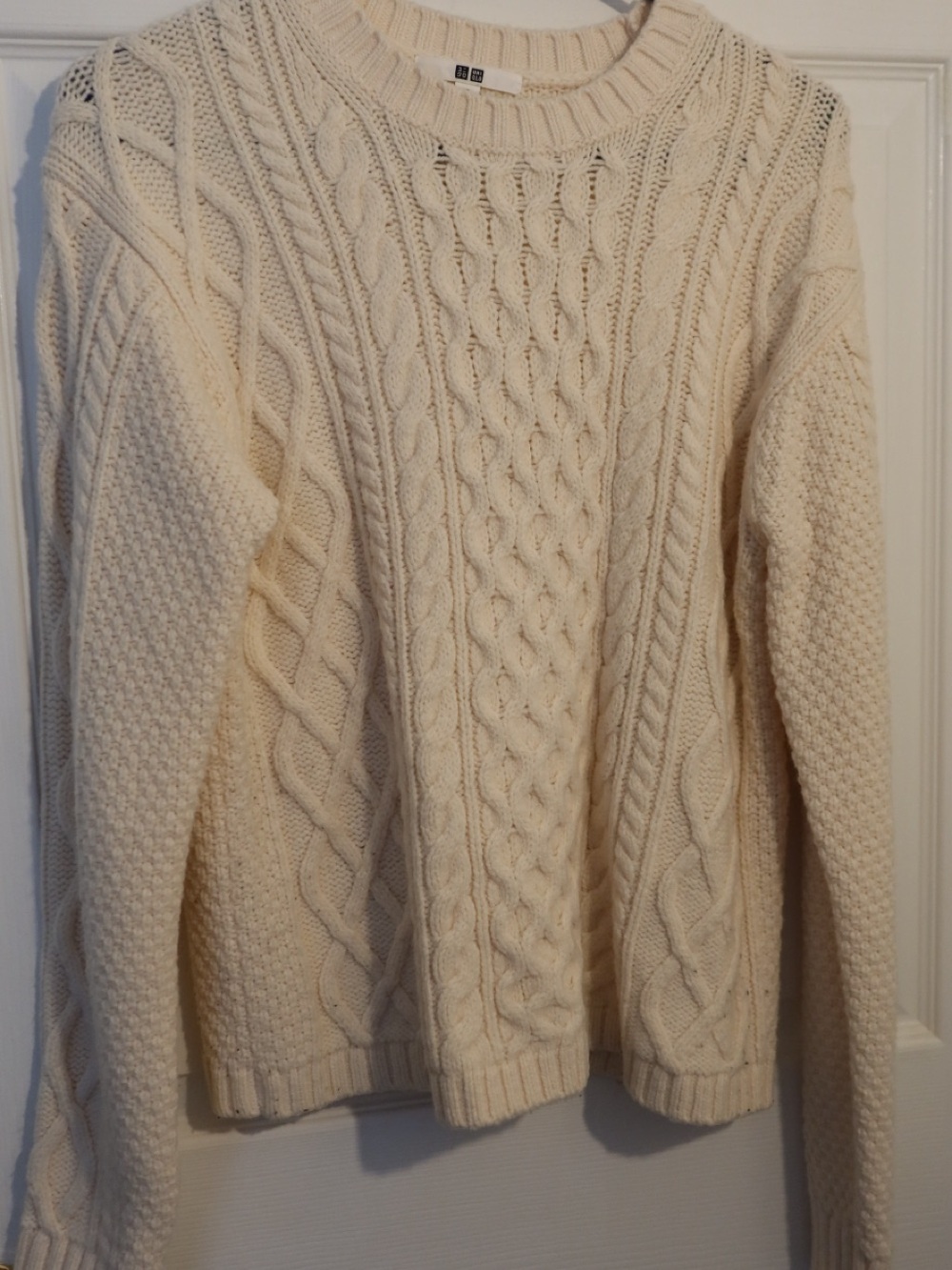 Uniqlo Cream Cable-Knit Crewneck Sweater